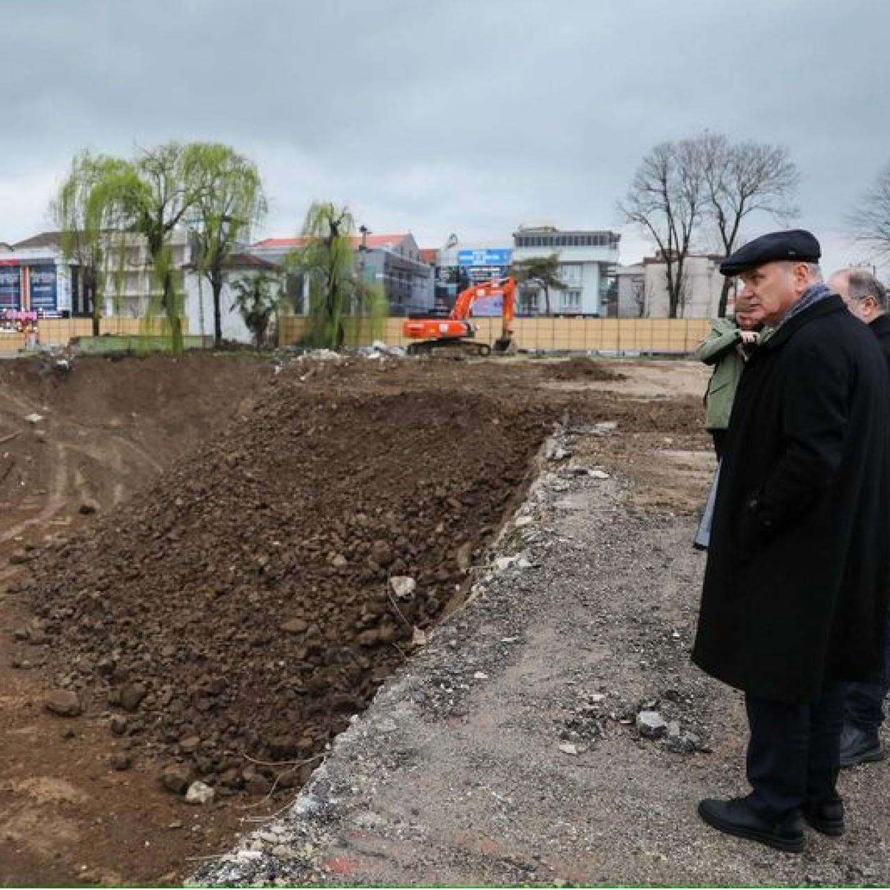 81 ilden getirilecek taşlarla yapılacak