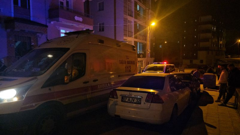 Evinde ölü bulundu