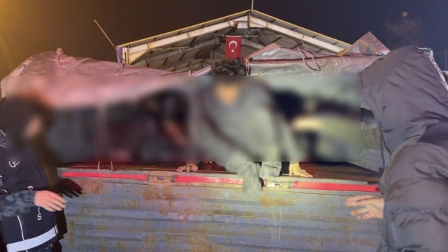 Ağrı'da 165 düzensiz göçmen yakalandı
