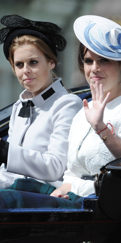 Prensesler de saraydan dışlandı