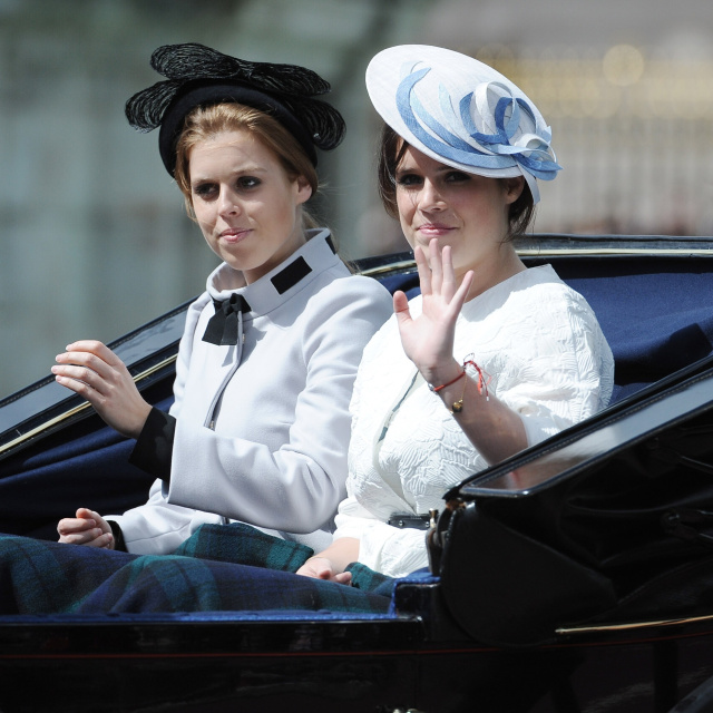 Prensesler de saraydan dışlandı