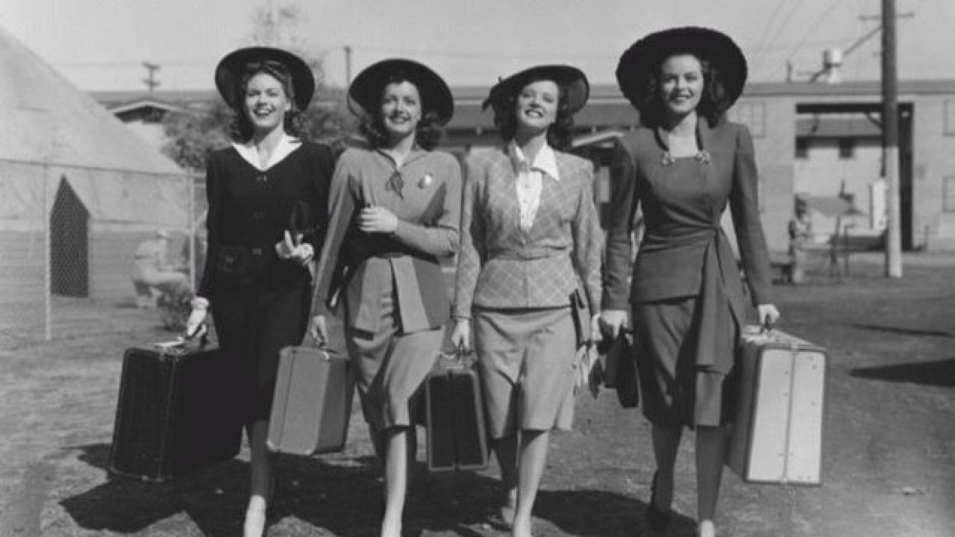 Kadınlar Günü nasıl ortaya çıktı? Kadınlar Günü ayın kaçına denk geliyor? Kadınlar Günü 8 Mart mı, tarihçesi ne?