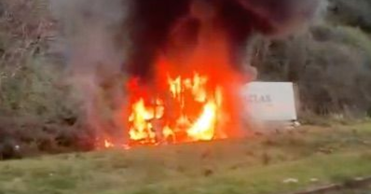 Rize'de TIR Yangını: Sürücü Uzaklaştı