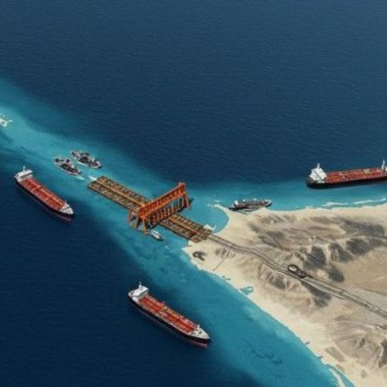 İran: Hürmüz'den geçen gemiyi ateşe vereceğiz