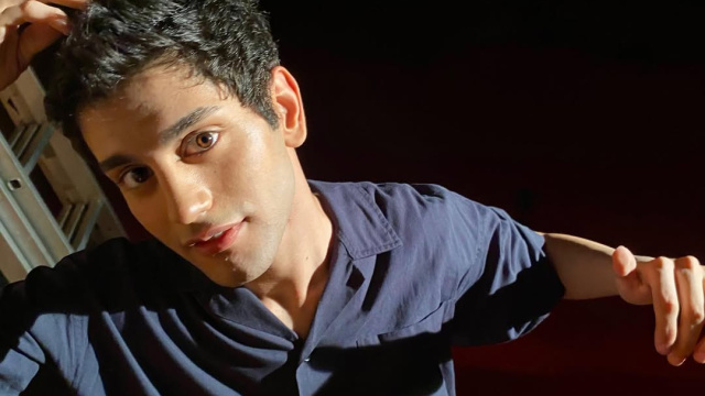 Mezarı, ailesinin evinin karşısında