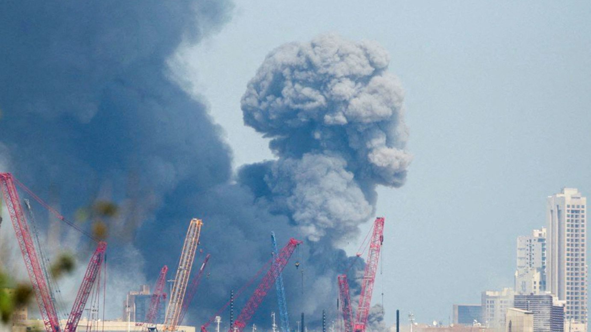 ABD'li gazeteci Carlson: Körfez'i vuran İsrail, Mossad ajanları | Dış Haberler