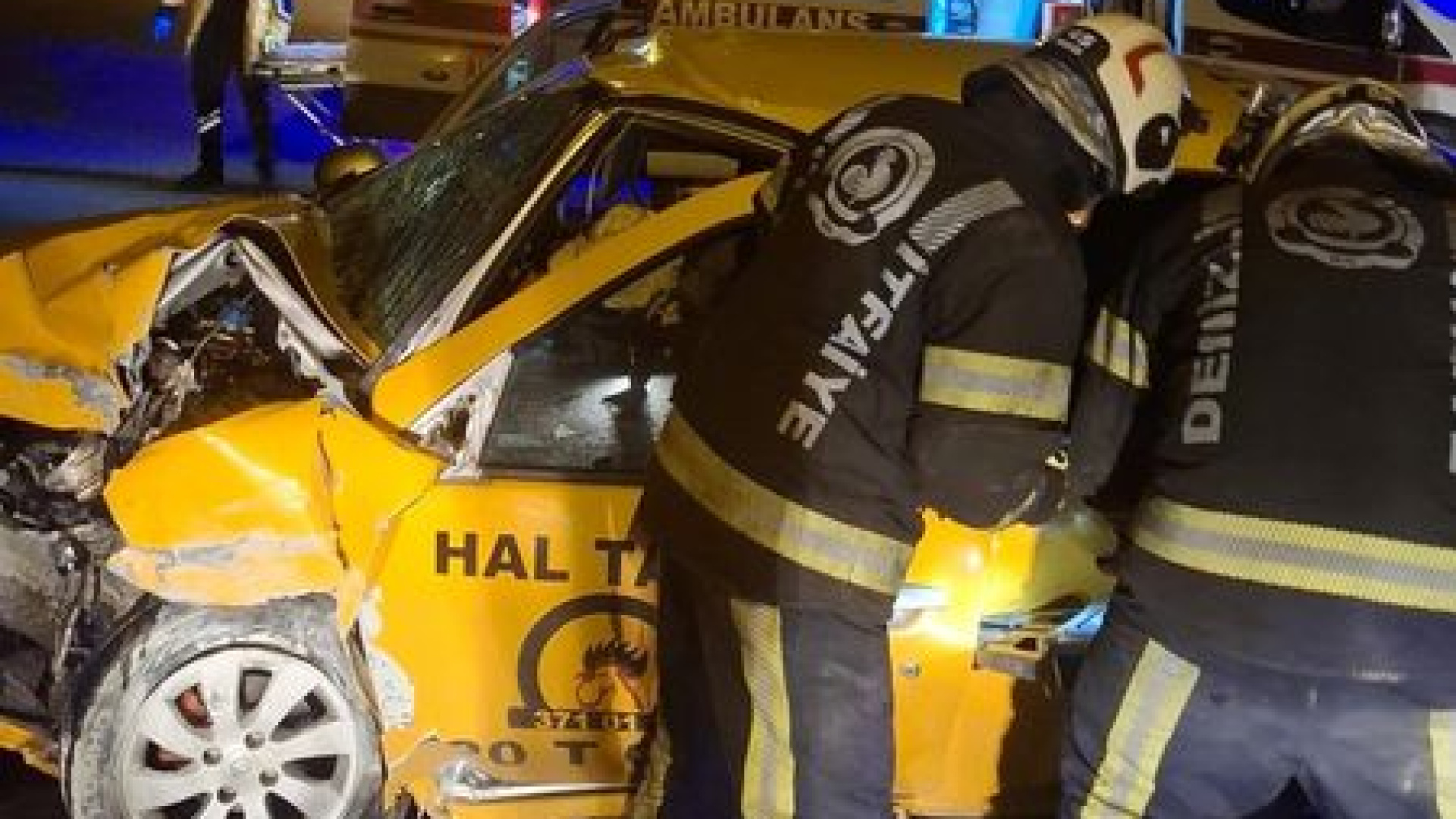 Denizli'de Taksi Kazası: Sürücü Şafak Tatar Hastanede Hayatını Kaybetti