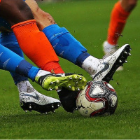 Kulüpleri sponsor ve taraftar ayakta tutuyor