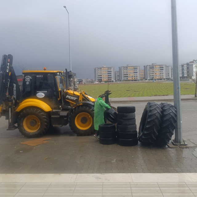 84 ton atık lastik geri dönüşüme kazandırıldı