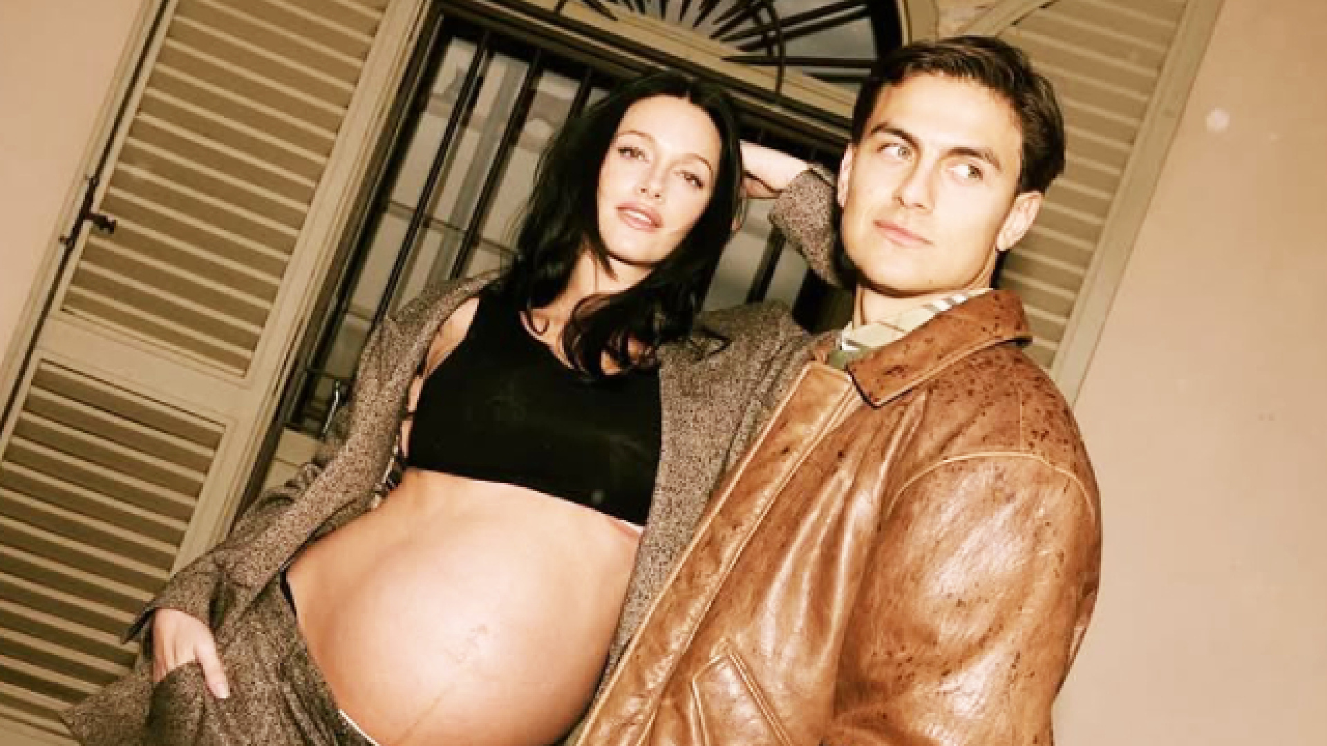 Paulo Dybala ve Oriana Sabatini İlk Bebeklerini Kucaklarına Aldı: Gai Dünyaya Geldi