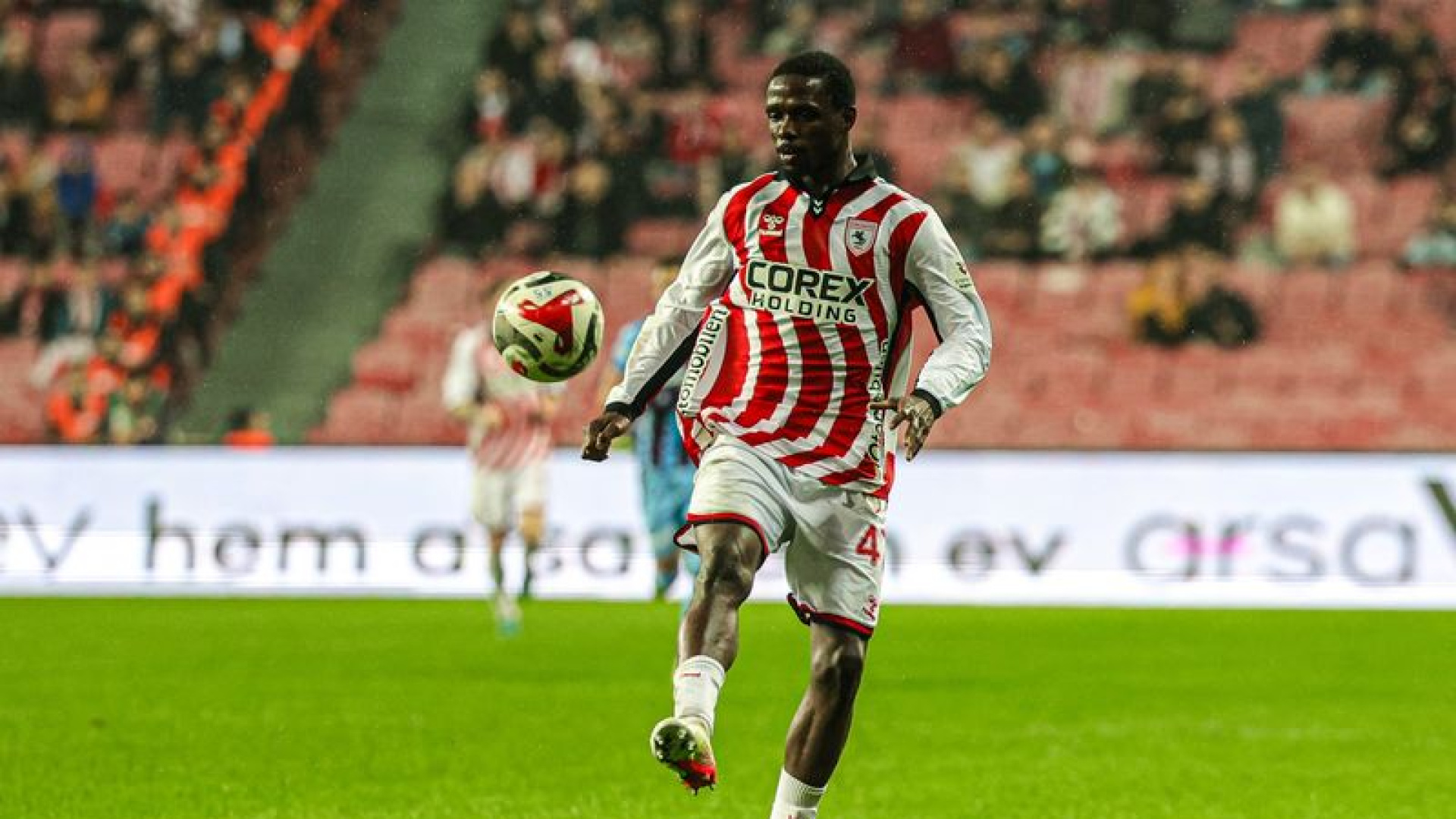 Samsunspor'un Yeni Transferi Assoumou, En Az 8 Hafta Sakat