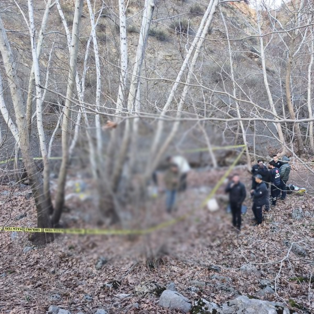 Dere kenarında cansız beden bulundu