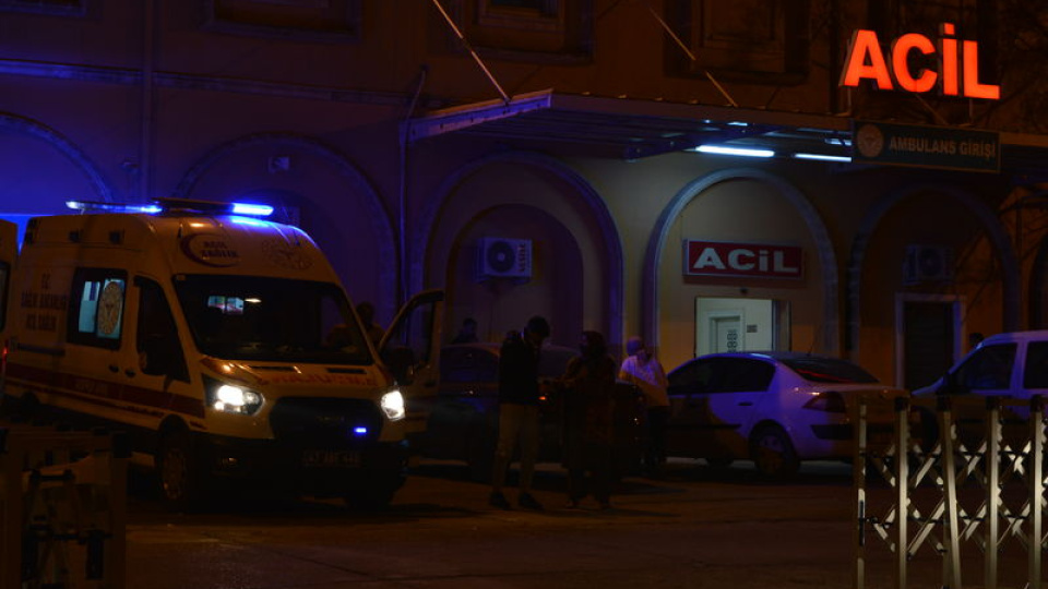 Merdivenden düşerek can verdi