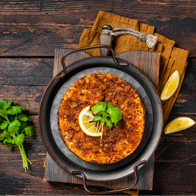 Evde tavada lahmacun nasıl yapılır?