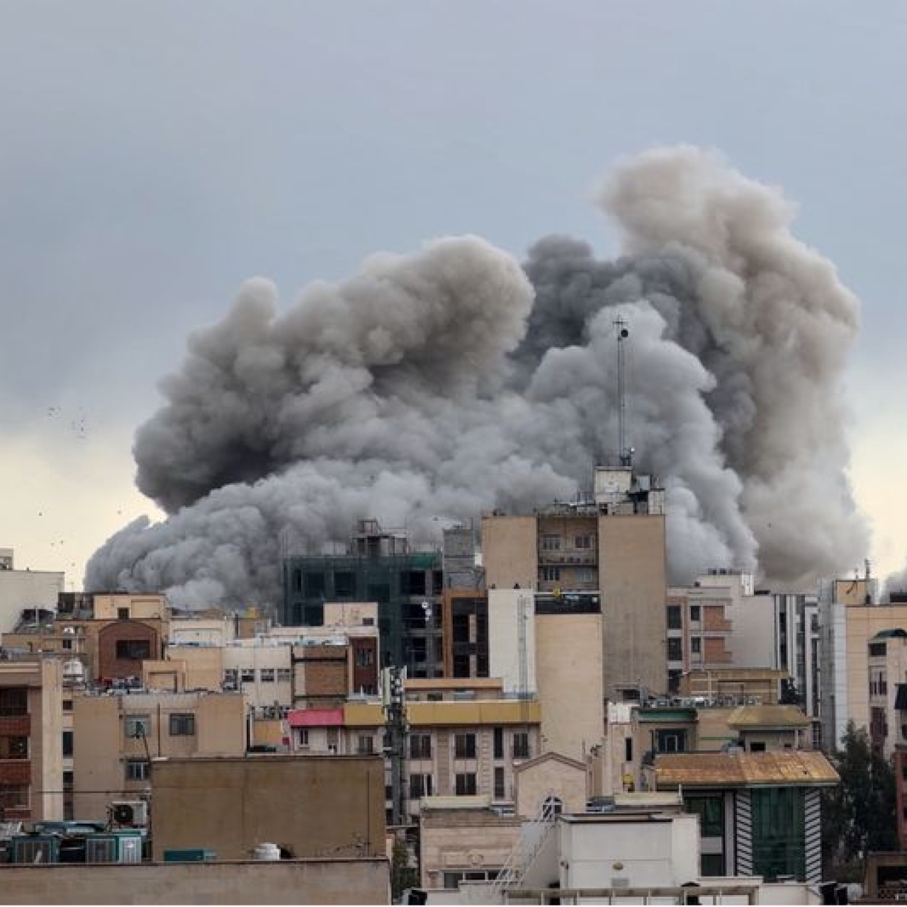 İran'ın bitmeyen devlet refleksi