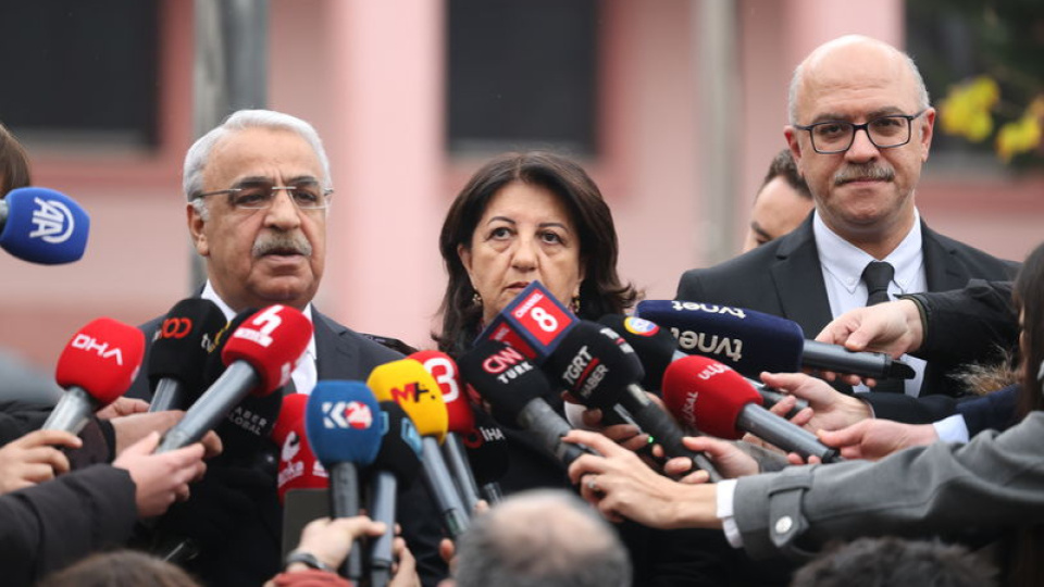 DEM Parti iki bakanlığı ziyaret etti