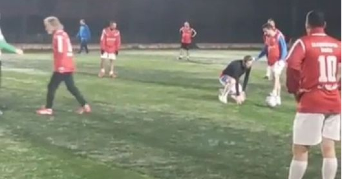 Eski Futbolcu Hakan Erken Halı Sahada Ölümü