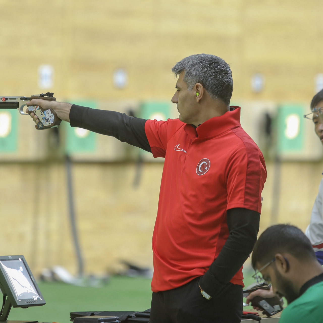 Milli atıcılardan, Avrupa'da altın madalya!