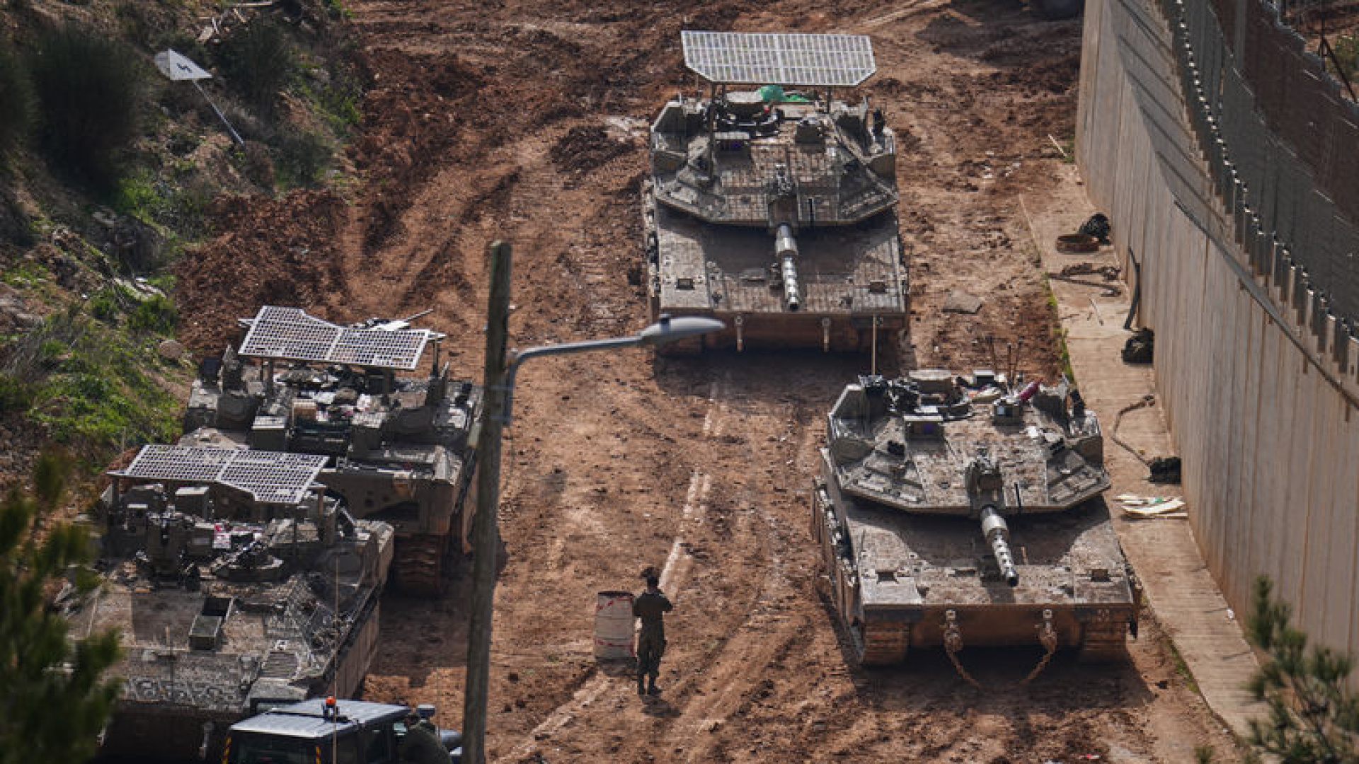 Amerikan Kamuoyu ABD-İsrail'in İran Saldırısına Karşı Çıkıyor: Anketler Açıklandı