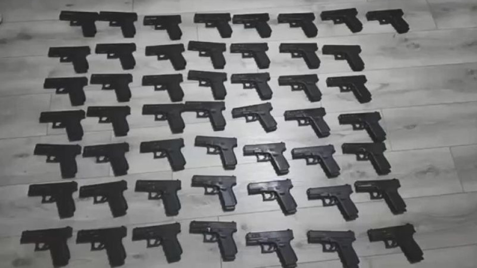 Ev ve araçtan cephanelik çıktı!