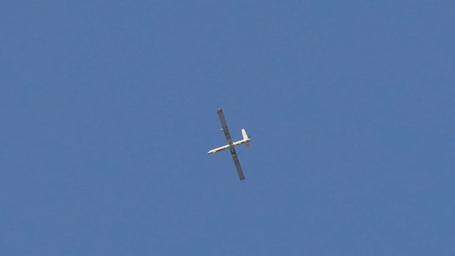 İngiltere: GKRY'deki Üssü Vuran Drone İran'dan Kalkmadı