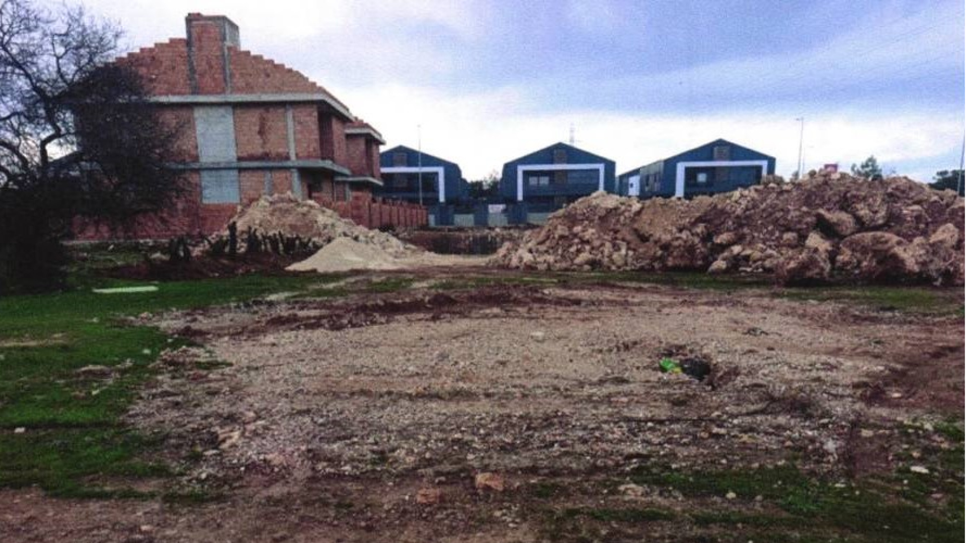 Antalya'da Roma Dönemine Ait Tarihi Sarnıç İş Makinesiyle Yok Edildi