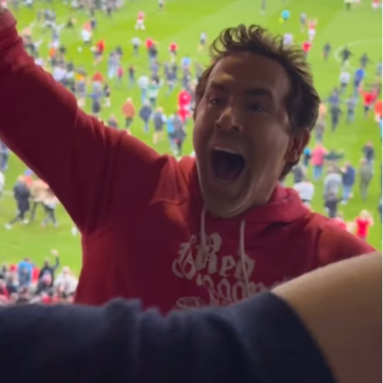 Futbol yorumculuğuna soyunuyor