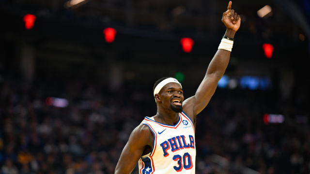 Adem Bona'dan Jazz potasına 12 sayı!