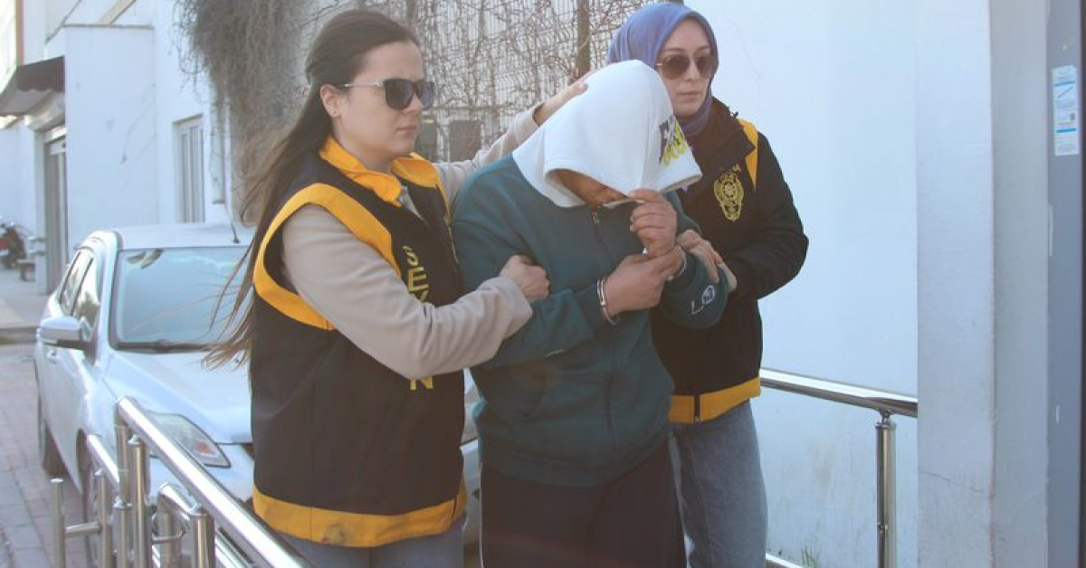 Adana'dakocasını karnından bıçaklayan kadın intihar girişimi