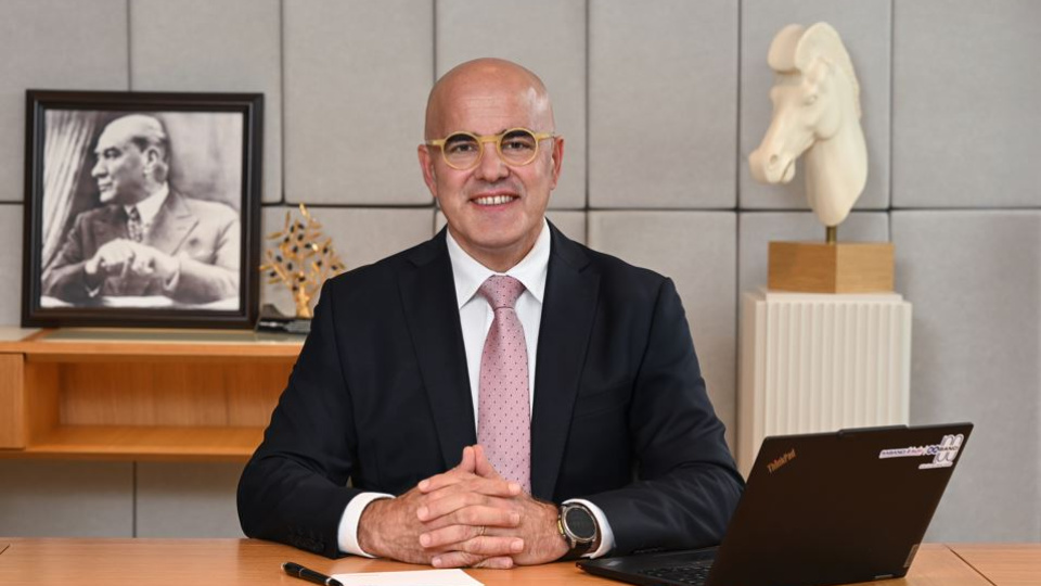 Sabancı Holding'ten 1.6 trilyon lira gelir