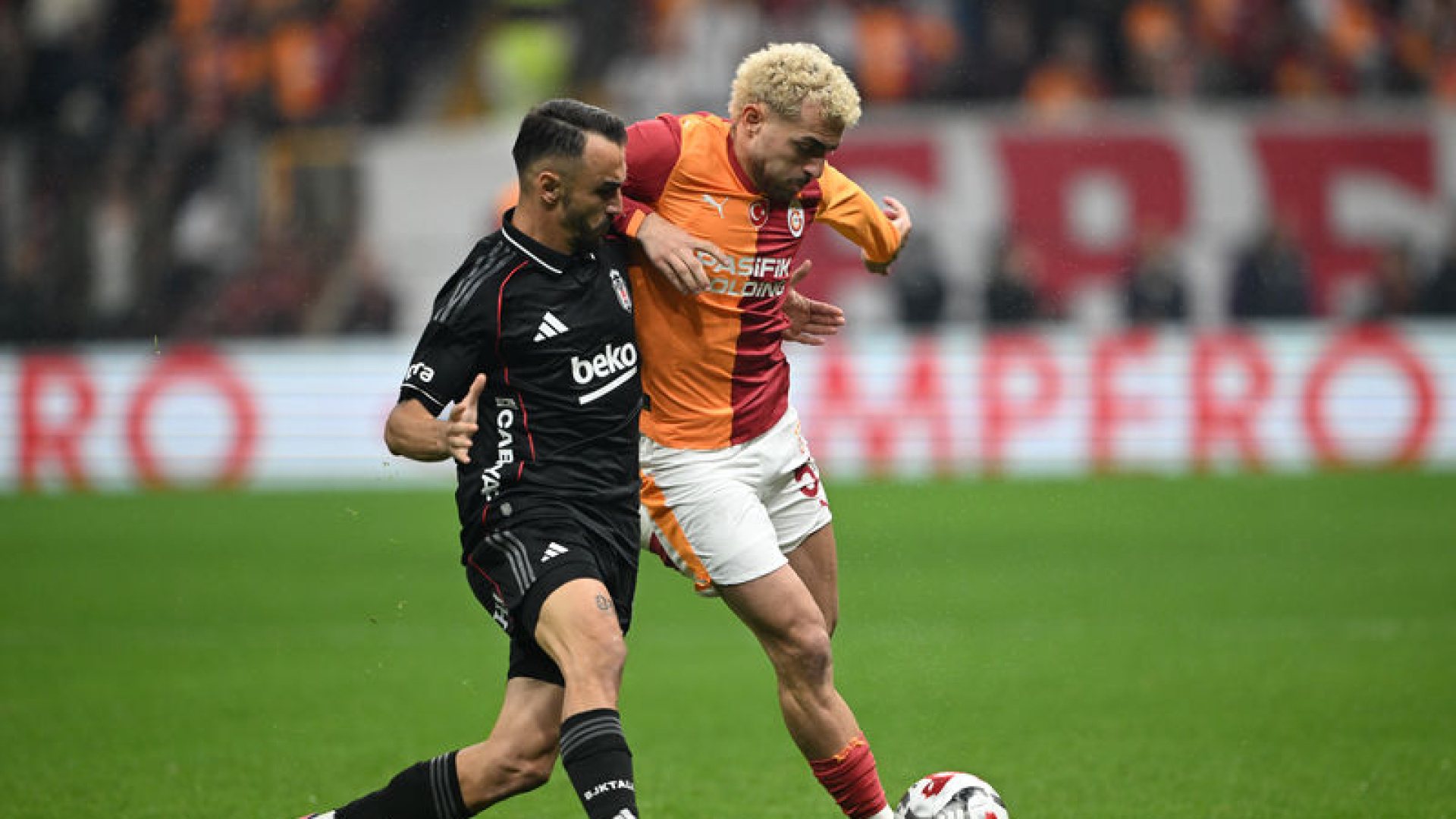 Beşiktaş-Galatasaray Derbisinde 21 Futbolcu İlk Heyecanı Yaşayacak