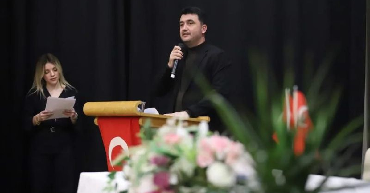 CHP İlçe Başkanı Mehmet Emin Işık'a Bıçaklı Saldırı