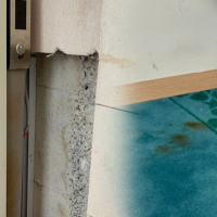 Adilcevaz'da camiye çirkin saldırı