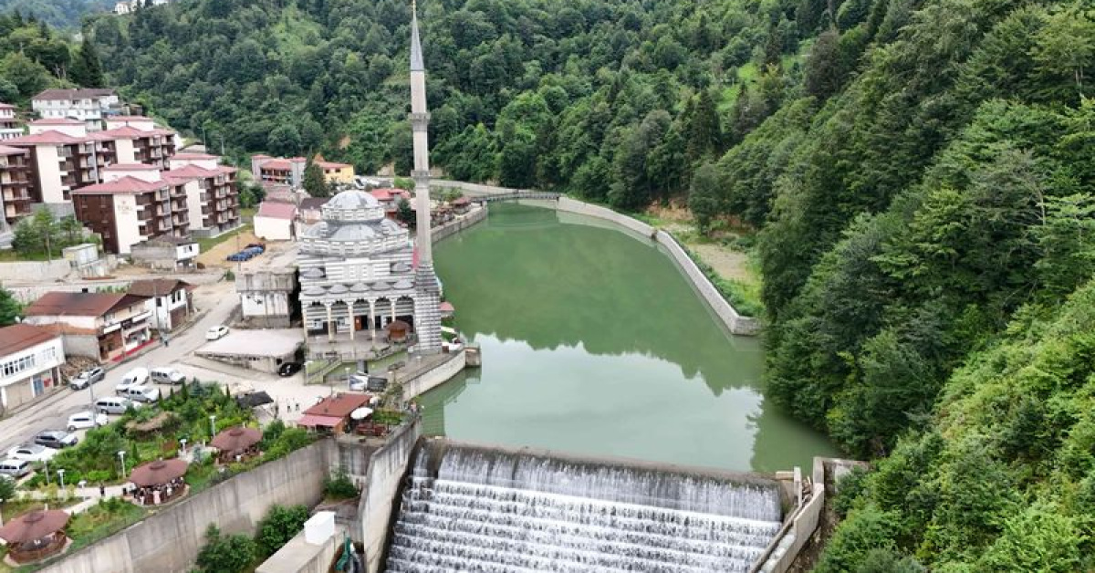 Hemşin'deki taşkın kontrol çalışması tamamlandı | Son dakika haberleri