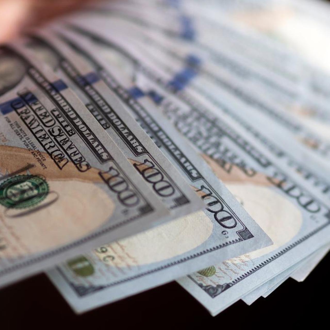 Döviz mevduatlarında hızlı artış