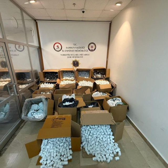 421 bin 120 uyuşturucu hap ele geçirildi