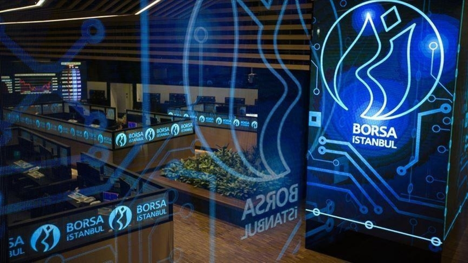 Borsa İstanbul'da BIST 100 Endeksi Yüzde 1,05 Yükseldi, 13.078,93 Puanla Kapandı