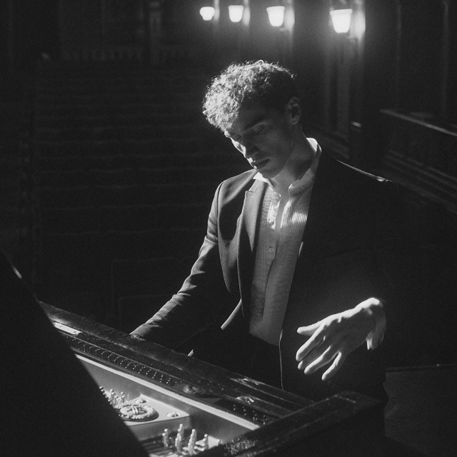 Neoklasik müziğin yıldızı Kirill Richter geliyor