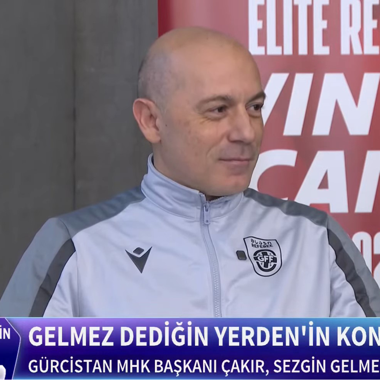 "Kendi isteğimle hakemliğimi sonlandırdım"