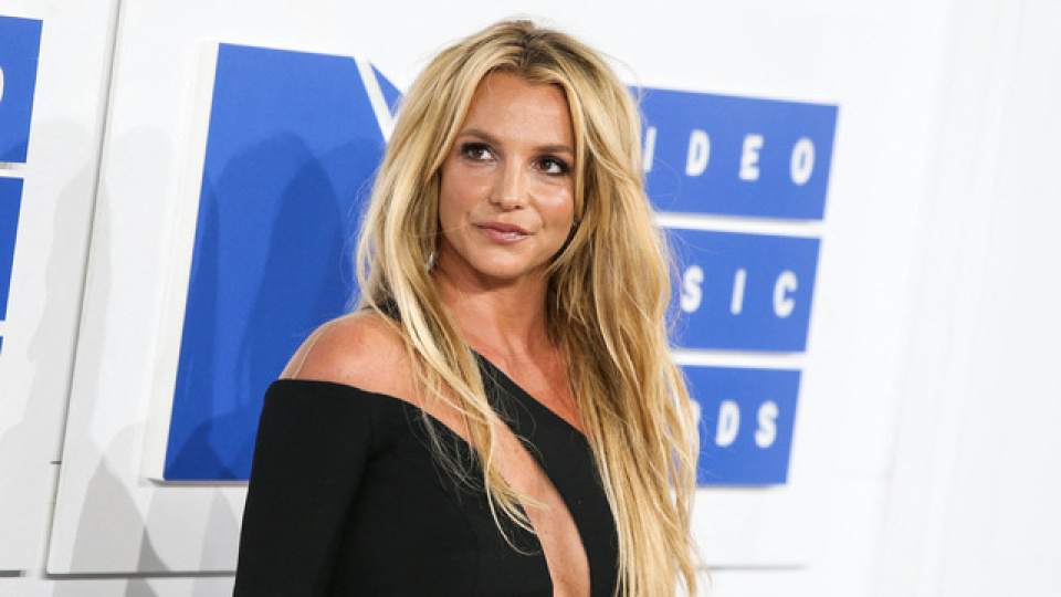 Britney Spears gözaltına alındı