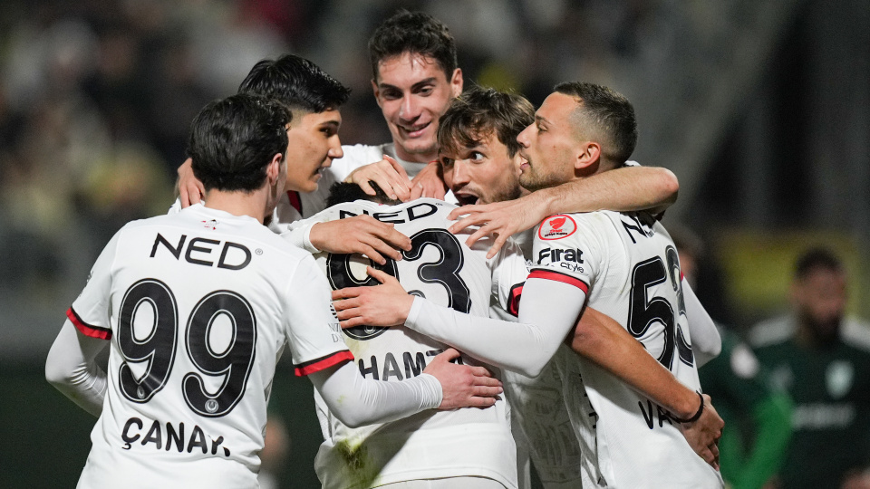 G.Birliği en iyi 3. olarak çeyrek finalde!