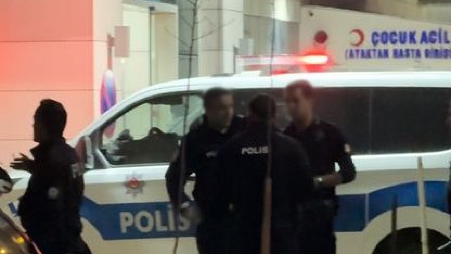 Siirt'te Köy Muhtarı Uzun Namlulu Silahla Vurdu: Bir Kişi Hayatını Kaybetti