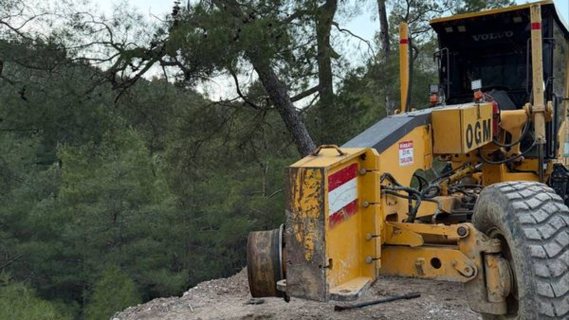 Isparta'da Yüksek Basınç Dehşeti: Tamiratta Fırlayan Teker Kadını Uçuruma Savurdu