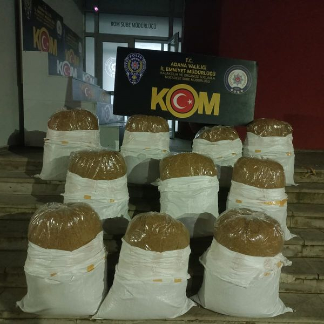 1 ton kaçak tütün ele geçirildi