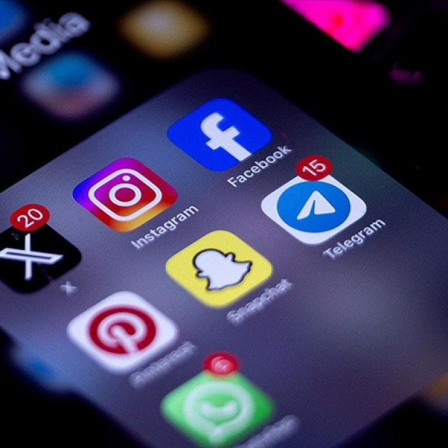 Sosyal medya devleri AB'yi hedef aldı