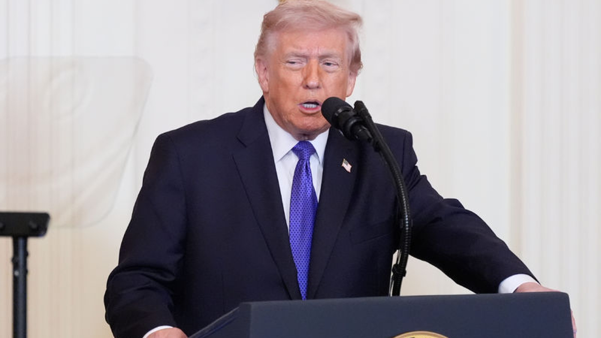 Son dakika: Trump'tan yeni açıklama: İran koşulsuz teslim olmalı | Dış Haberler