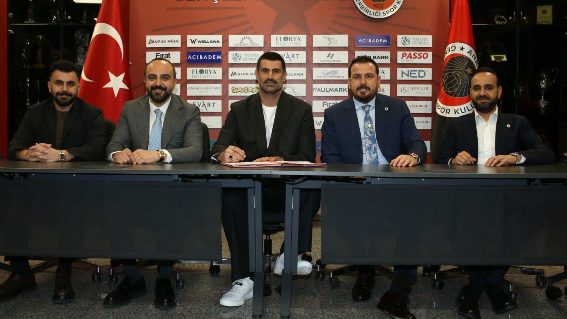 Gençlerbirliği'nde Volkan Demirel Yeniden Teknik Direktörlüğe Getirildi