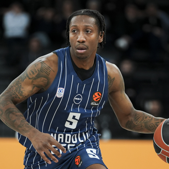 Anadolu Efes sonunu getiremedi!