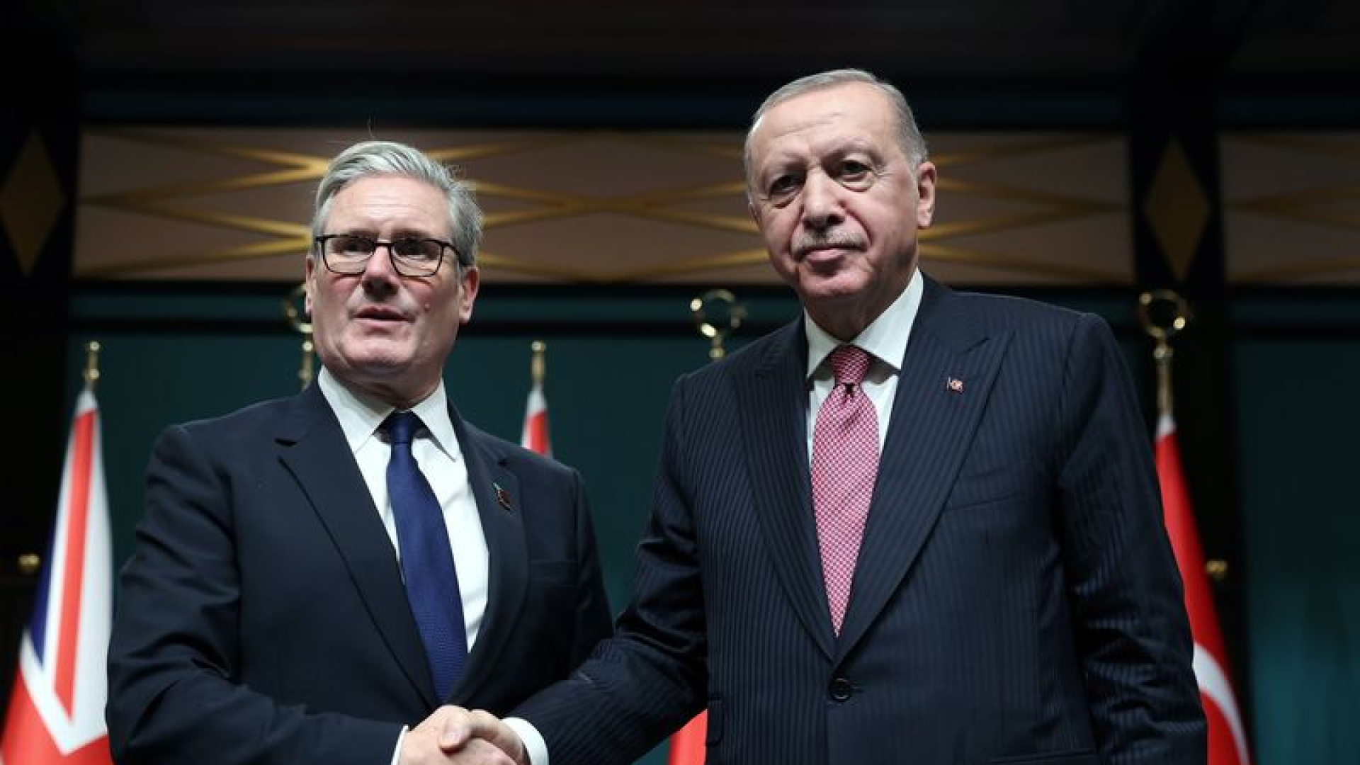 Cumhurbaşkanı Erdoğan, İngiliz başbakan Starmer'la görüştü | Dış Haberler