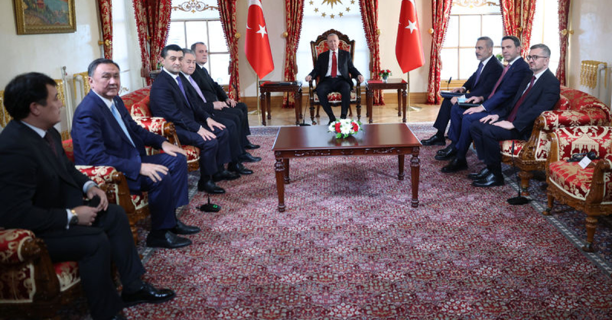 Cumhurbaşkanı Erdoğan, Türk Devletleri Teşkilatı Heyetiyle...